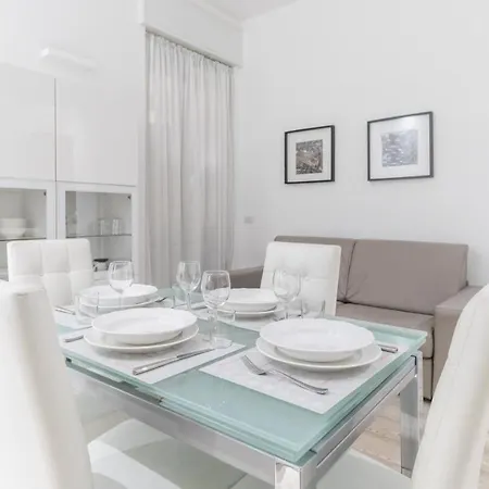 Italianway - Corso Genova 27 * ミラノ